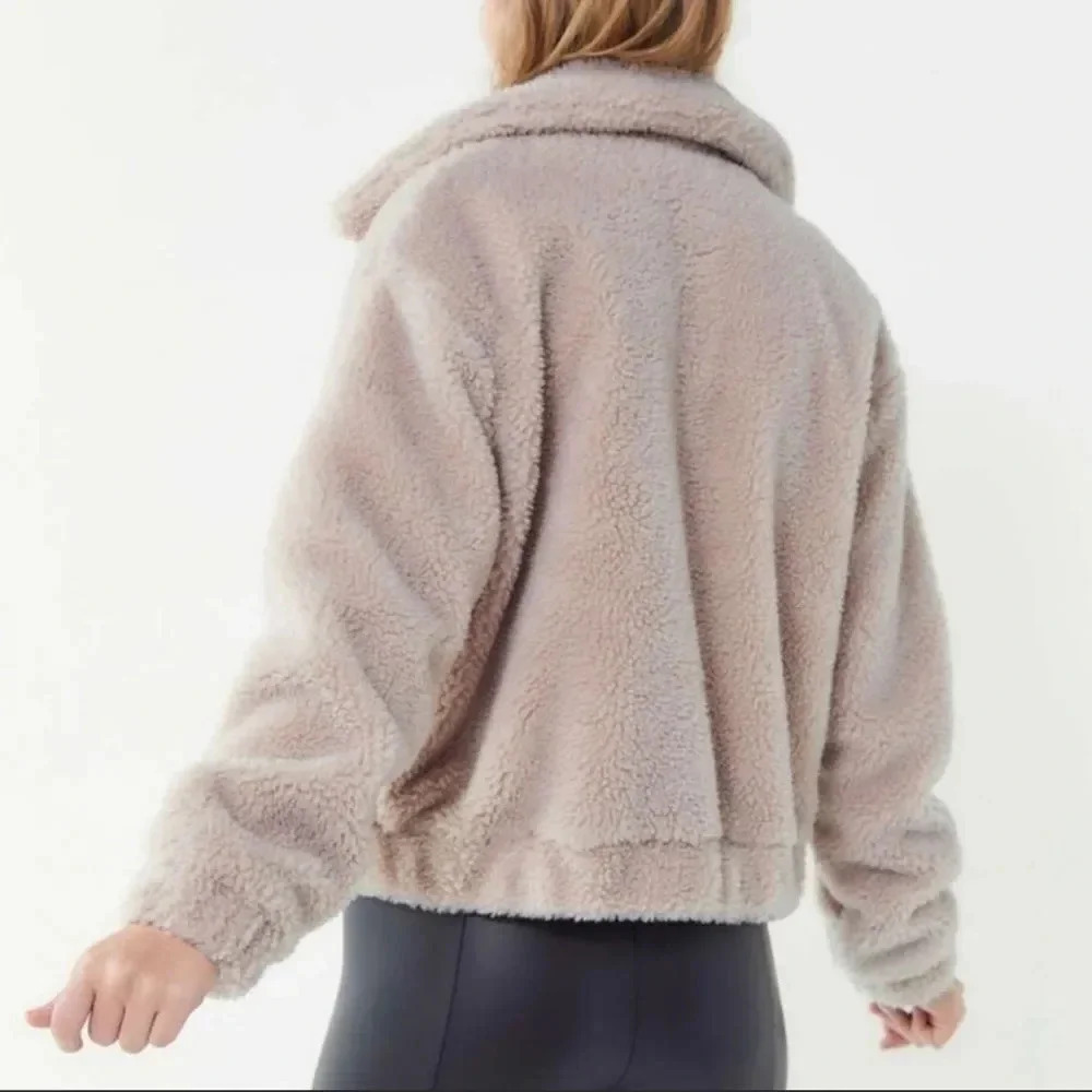 Urban Outfitters Cropped Teddy Bear Jacket Sz L - Picture 3 of 16